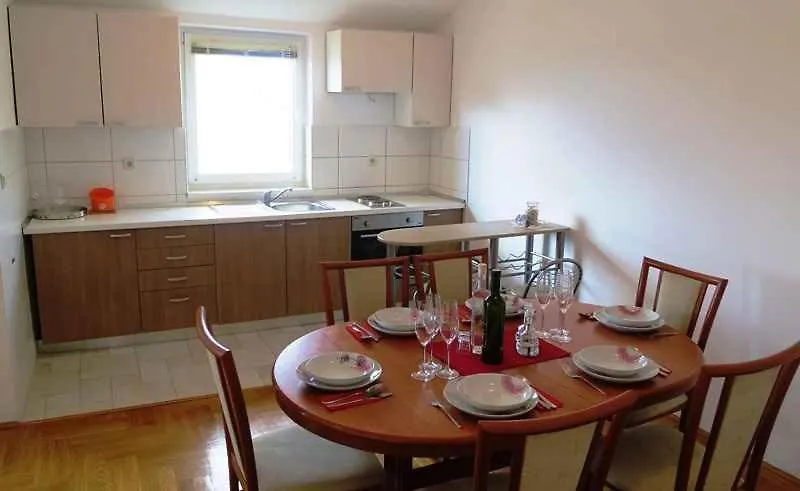 Apartment Malinska 33